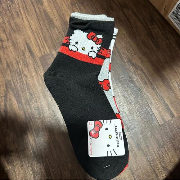 Hello Kitty Valentines Sock Pack - Picture 1 of 3